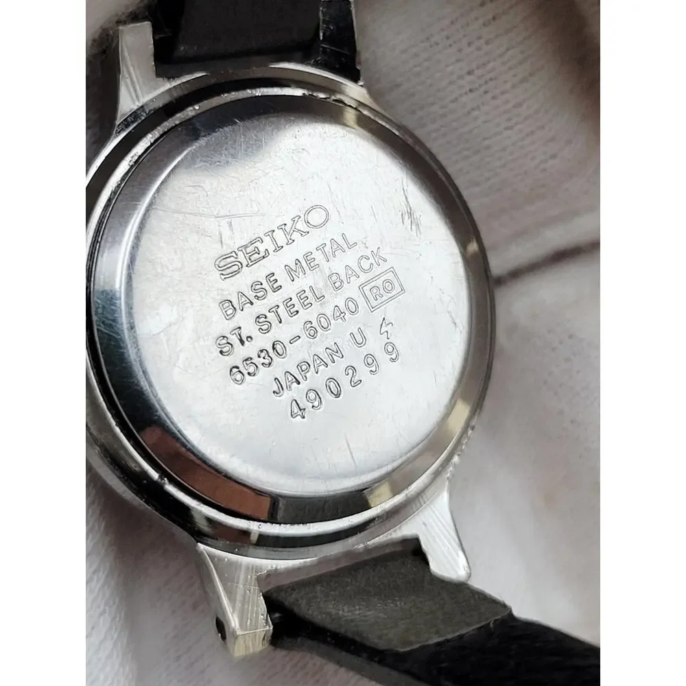 Vintage Seiko 6530-6040 Womens Wristwatch Silver Stainless Steel Leather